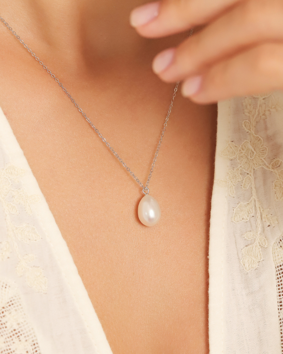 Large Freshwater Pearl Pendant Necklace in Sterling Silver