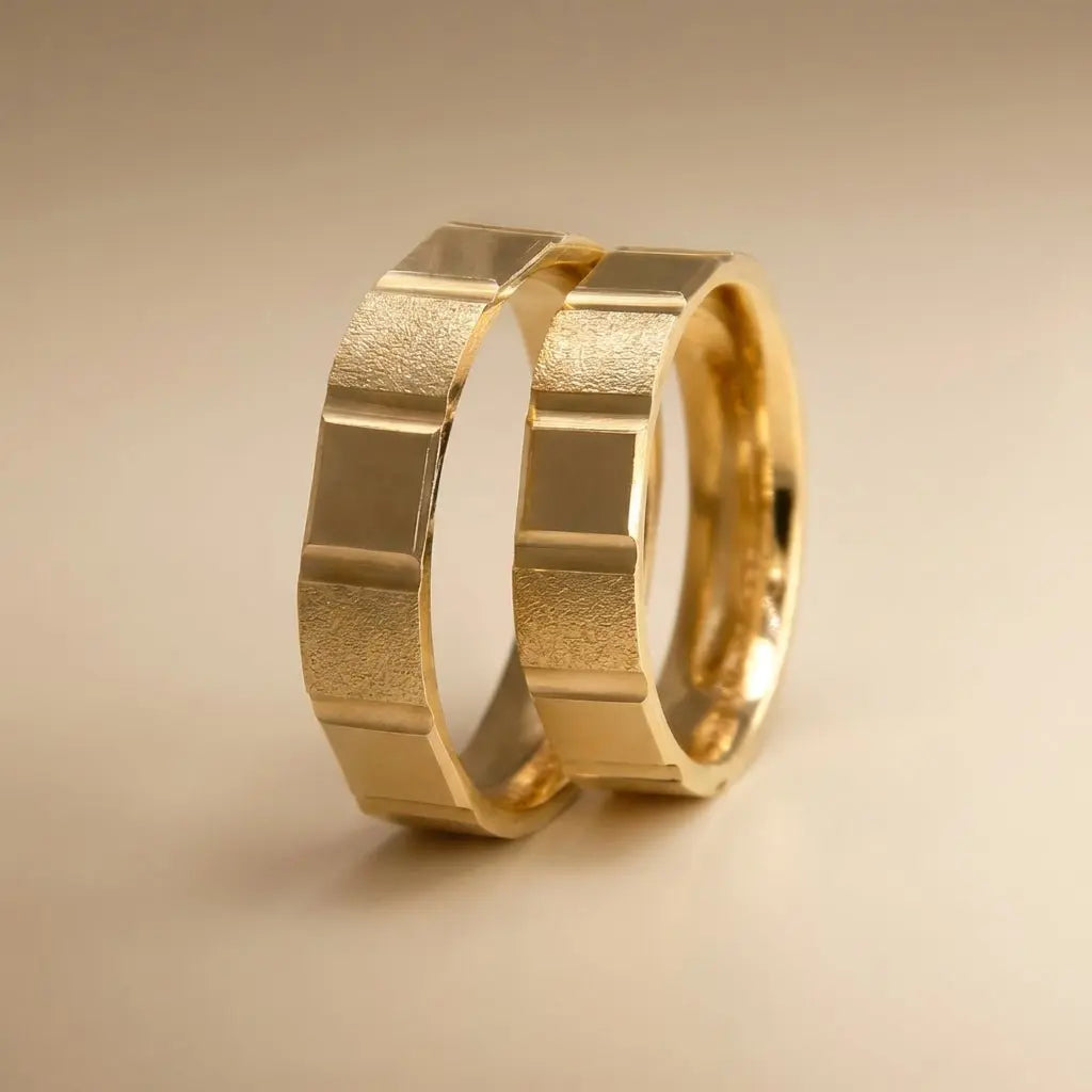 5mm Gold Wedding Band – Segmented Block Texture – 9ct/14ct/18ct Gold