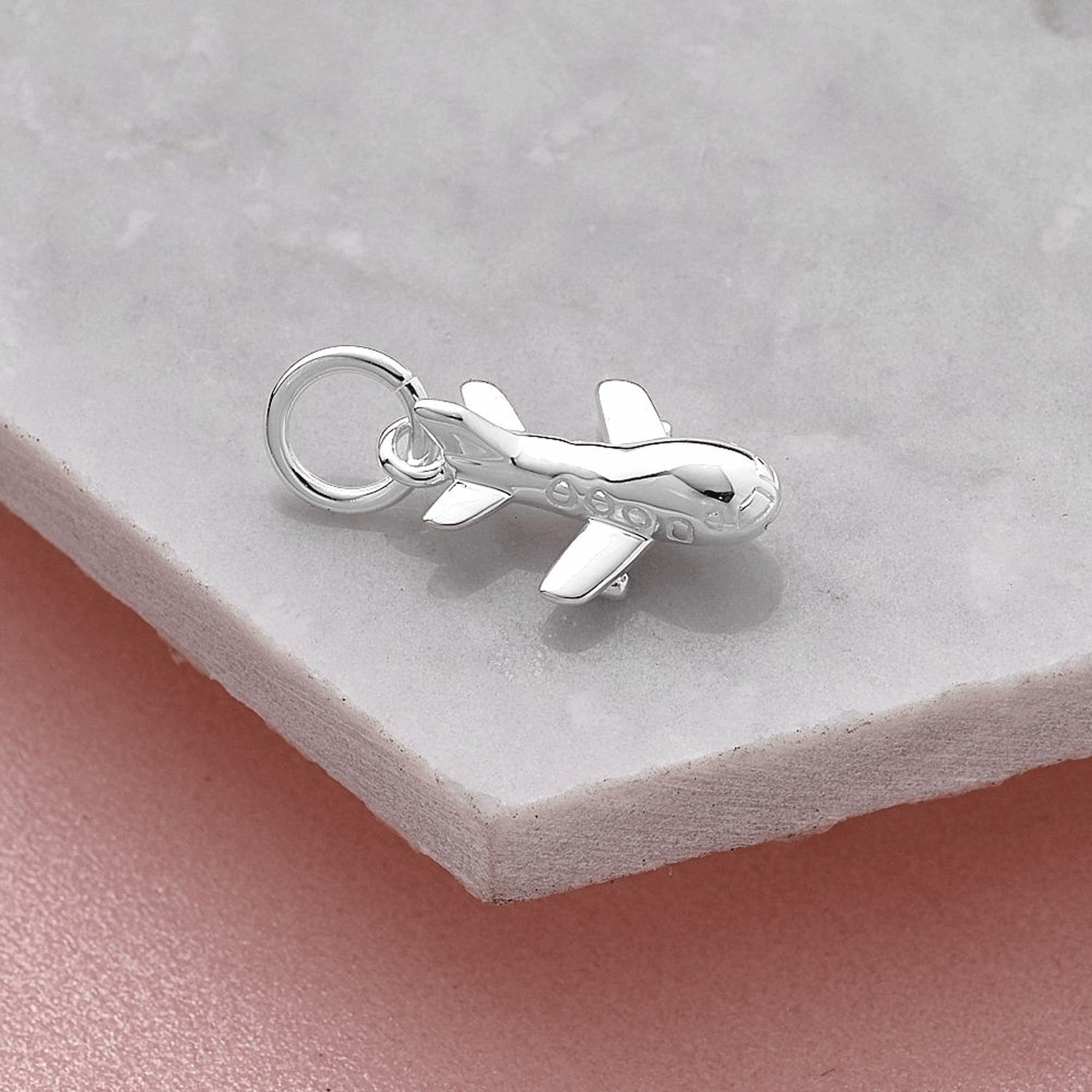 Aeroplane Silver Charm
