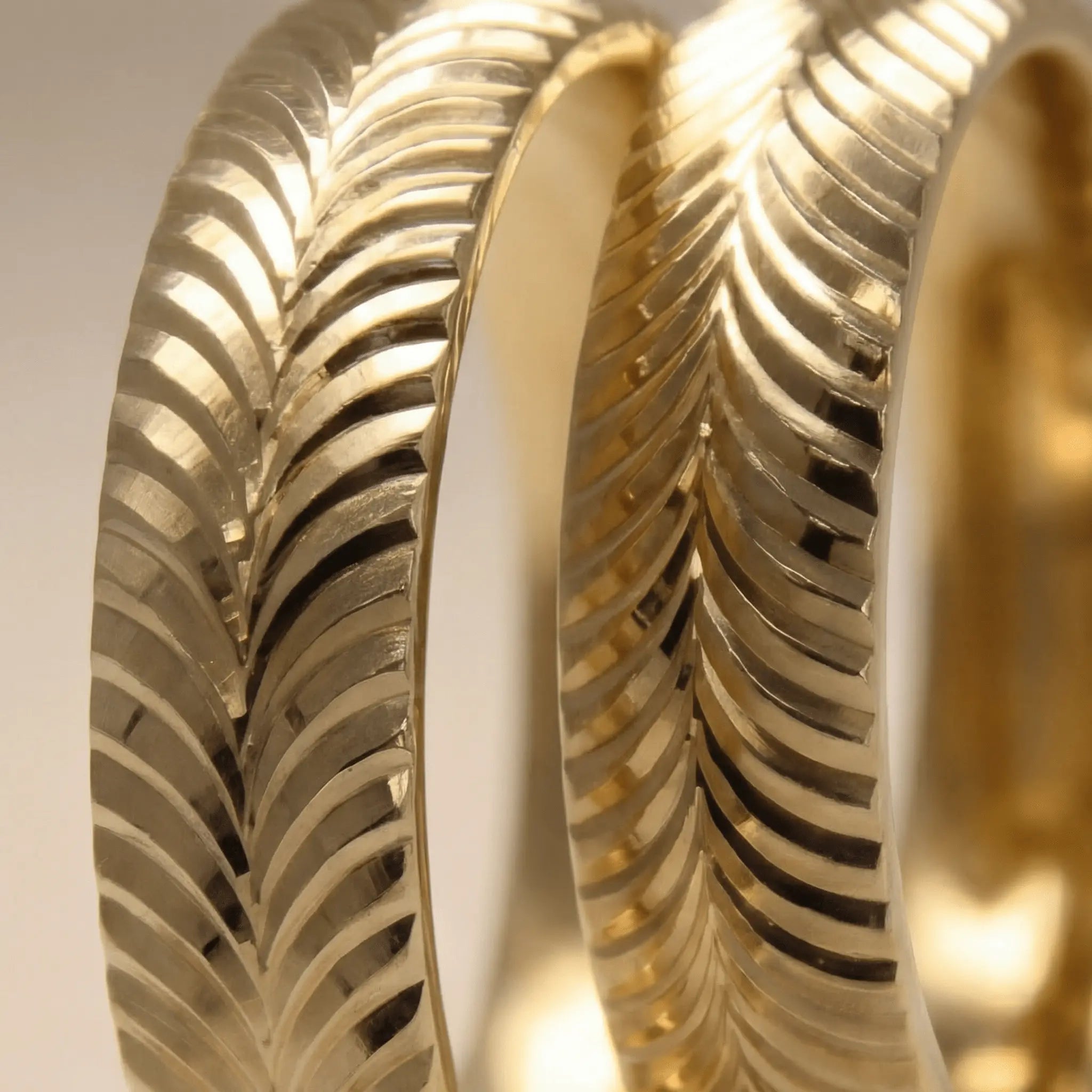 5mm Gold Wedding Band – Spiral Wave – 9ct/14ct/18ct Gold